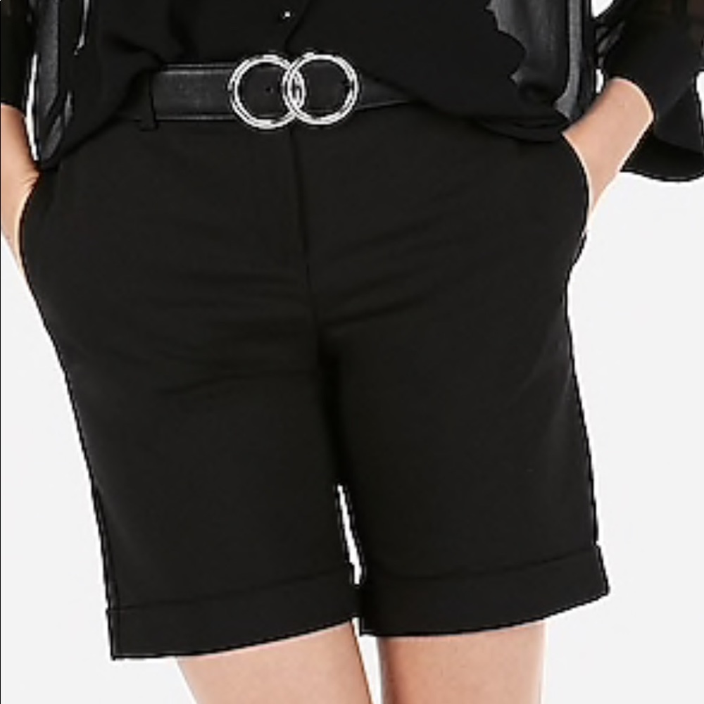 ✨⭐️Express Mid Rise Black Shorts ⭐️✨ - Picture 3 of 3